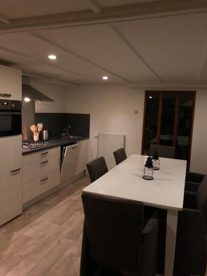 פוטן Hottub Forest Chalet Op De Veluwe! מראה חיצוני תמונה